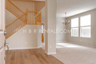 4642 Glenhaven Dr in Tracy, CA - Foto de edificio - Building Photo