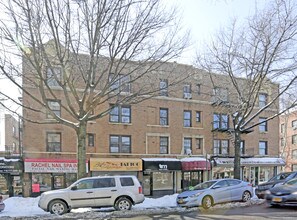 32-02 34th Ave in Long Island City, NY - Building Photo - Building Photo