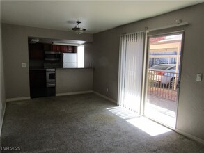 4421 Alexis Dr in Las Vegas, NV - Building Photo - Building Photo