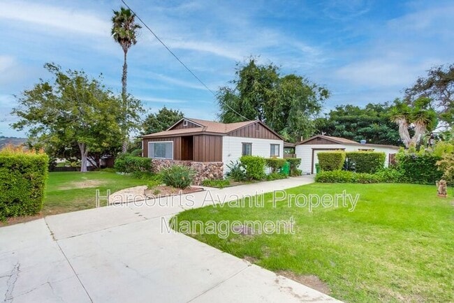 property at 523 S Barnwell St