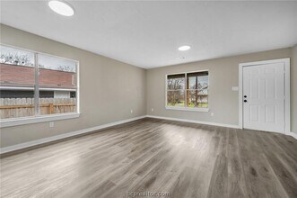 1103 Phoenix St in College Station, TX - Building Photo - Building Photo