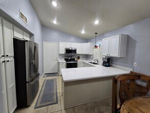 17616 W Lotten Dr in Surprise, AZ - Building Photo - Building Photo
