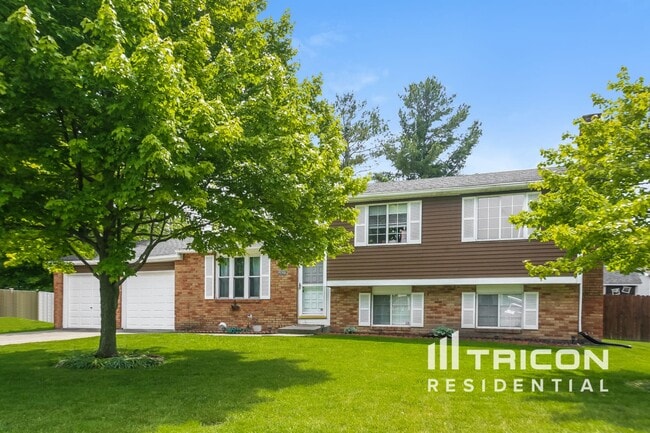 property at 1327 Dogwood Ct