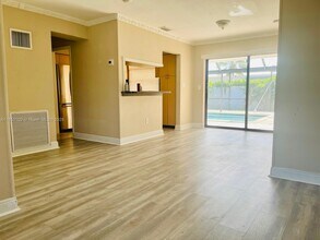 19920 SW 88th Pl in Cutler Bay, FL - Building Photo - Building Photo