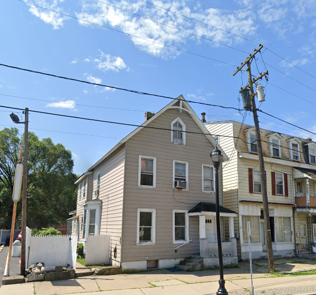 266 S Main St in Phillipsburg, NJ - Building Photo