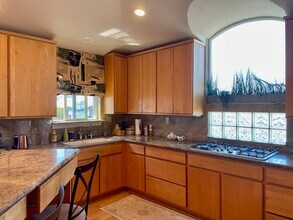 316 13th St in Manhattan Beach, CA - Foto de edificio - Building Photo