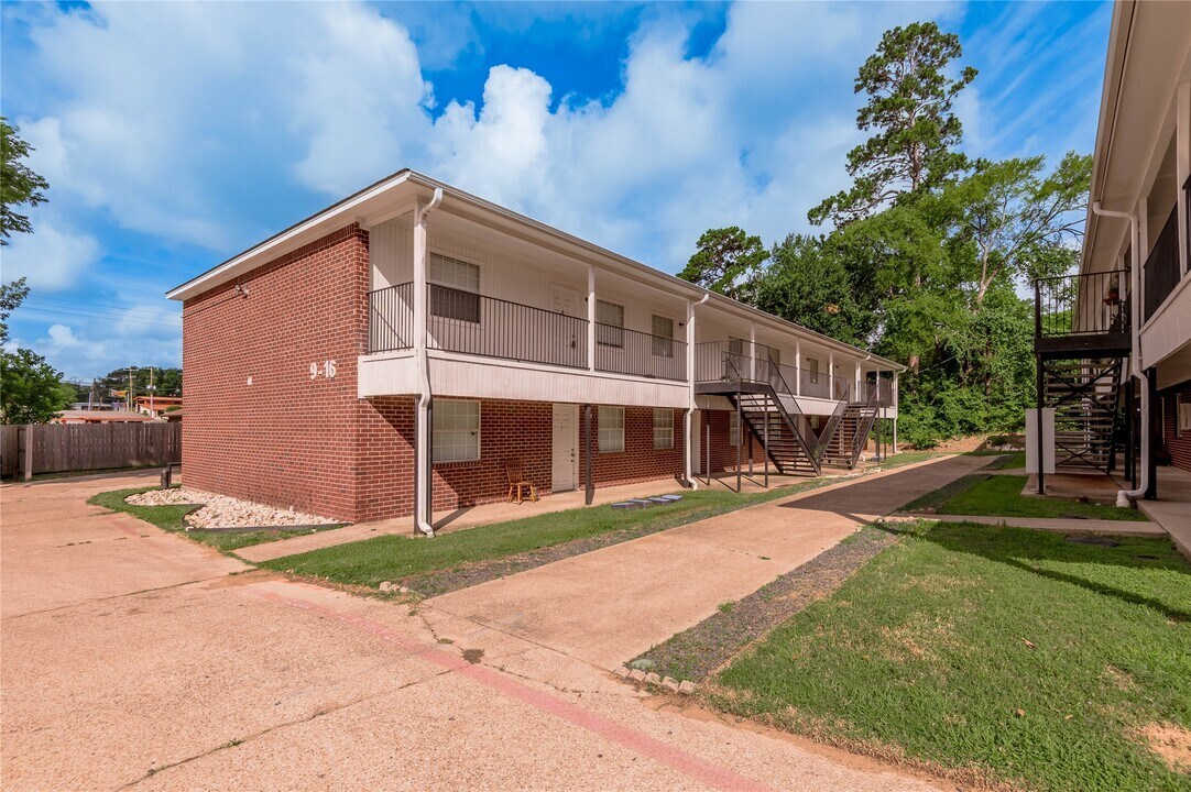 600 Palm St in Huntsville, TX - Building Photo