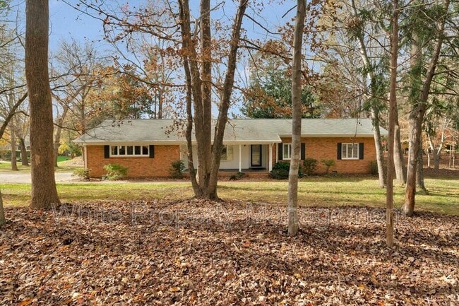 property at 1116 Reverdy Ln