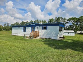 4281 W Cardinal St in Homosassa, FL - Building Photo