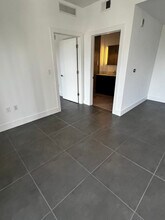 223 NE 26th Ter, Unit A2 in Miami, FL - Foto de edificio - Building Photo