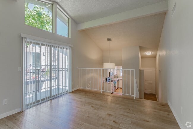 Promenade Park Apartments in Roseville, CA - Foto de edificio - Building Photo