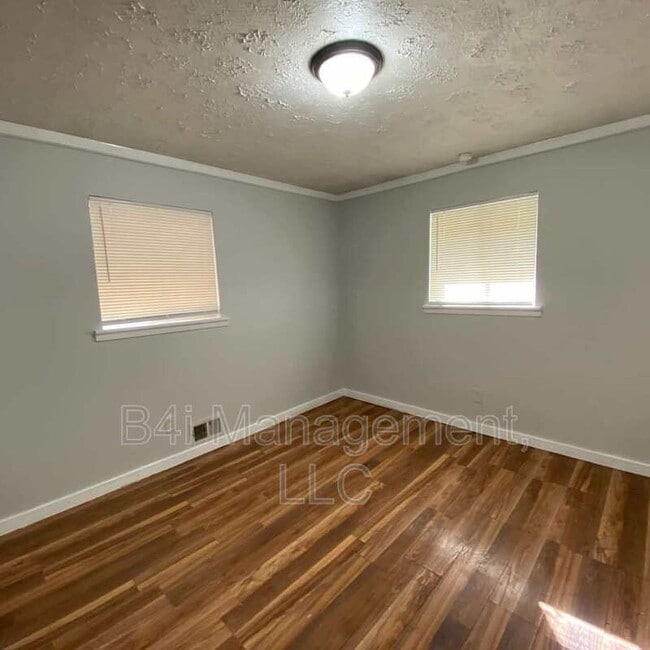 8248 Lake View Terrace in Riverdale, GA - Building Photo - Building Photo