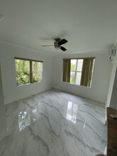 119 Menores Ave, Unit 1 in Coral Gables, FL - Building Photo - Building Photo