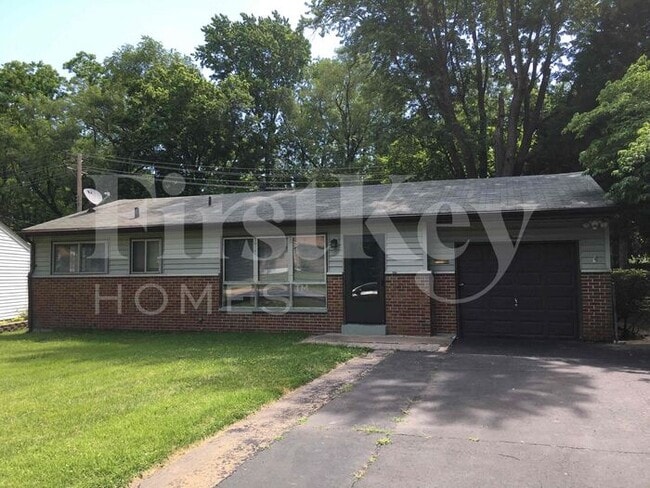property at 13 Montclair Ct