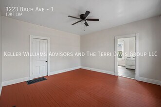 3223 Bach Ave in Cincinnati, OH - Foto de edificio - Building Photo