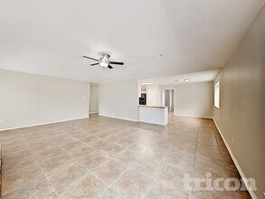 11451 Stoughton Dr in Houston, TX - Building Photo - Building Photo