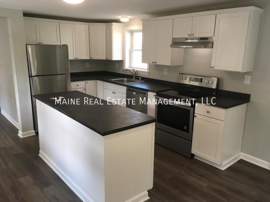 41 Parker St in Bangor, ME - Building Photo