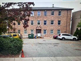 37 Bergen Blvd in Fairview, NJ - Building Photo