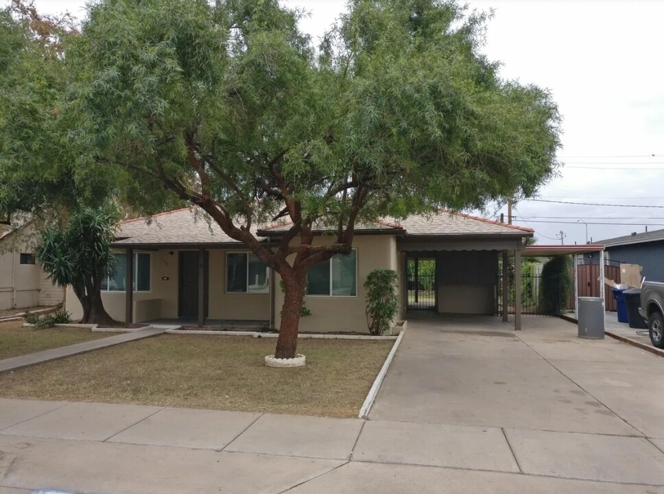 539 W Pepper Pl in Mesa, AZ - Building Photo