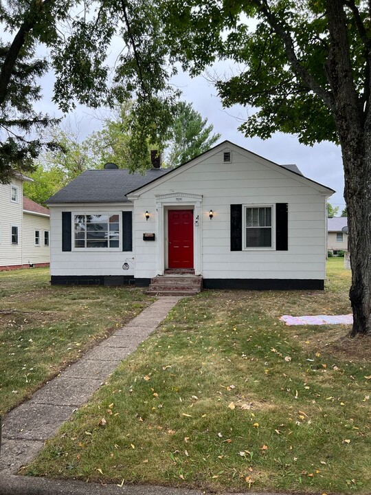 505 E 7th St in Merrill, WI - Building Photo