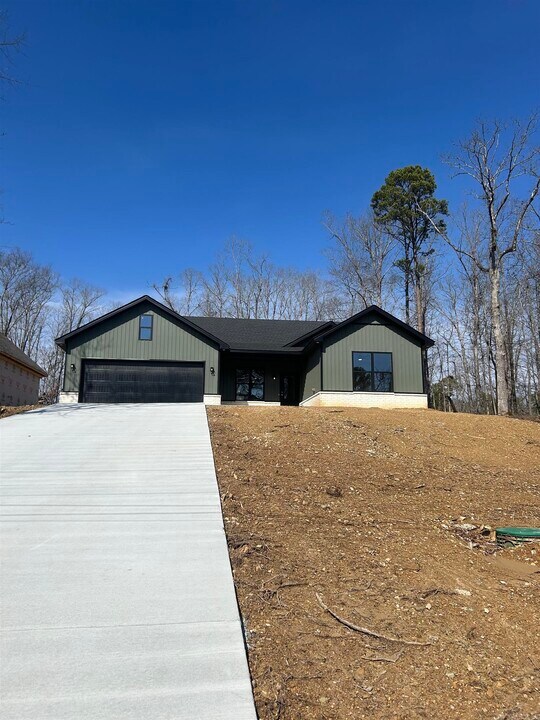 210 Diamondhead Dr in Hot Springs, AR - Building Photo