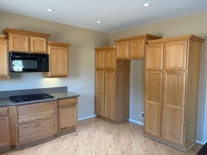 32586 Galleano Ave in Winchester, CA - Building Photo - Building Photo