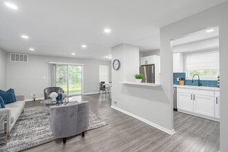 Landis Terrace in Vineland, NJ - Building Photo - Interior Photo