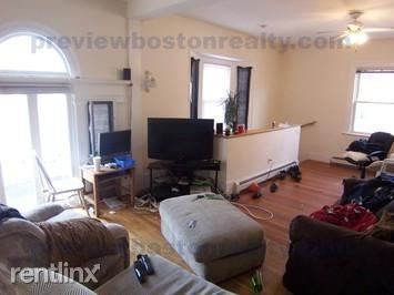 66 Englewood Ave-Unit -APT# 2 in Boston, MA - Foto de edificio
