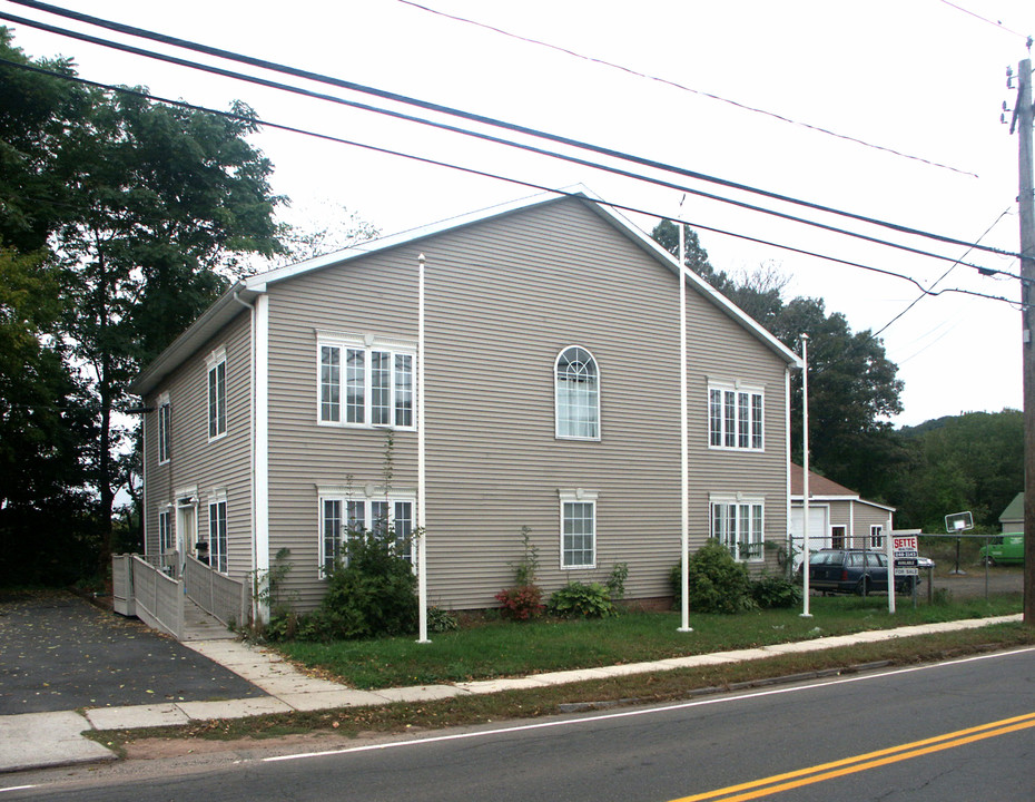 237 Hall Ave in Wallingford, CT - Foto de edificio