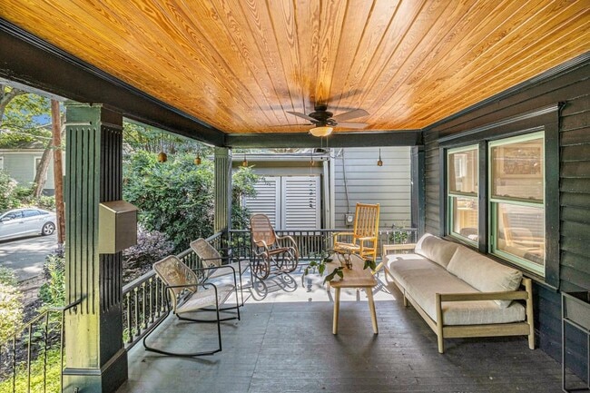 401 Cherokee Pl SE in Atlanta, GA - Building Photo - Building Photo