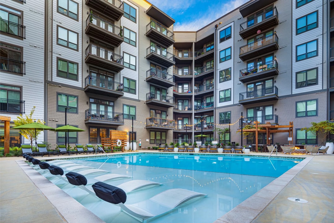 The Jade at Avondale in Decatur, GA - Building Photo