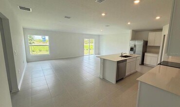 2934 Pennachio Dr in Lake Wales, FL - Building Photo - Building Photo