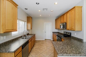 40275 W Helen Ct in Maricopa, AZ - Building Photo - Building Photo