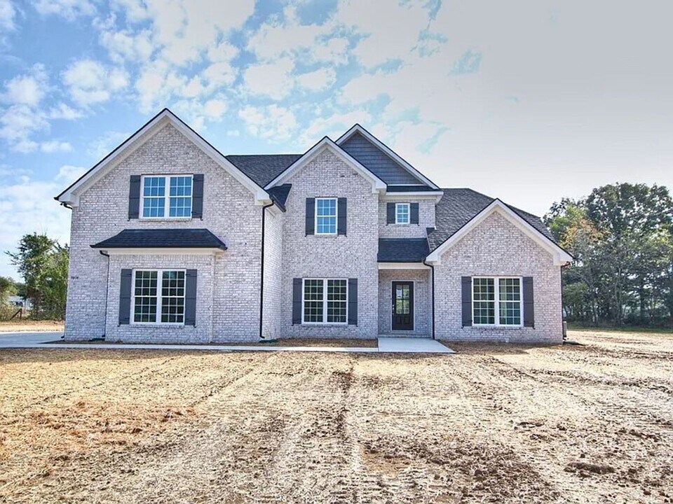 9808 E Gum Rd in Murfreesboro, TN - Building Photo