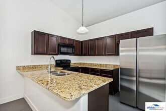 920 W Onewood Pl-Unit -920 Onewood Place in Andover, KS - Building Photo - Building Photo