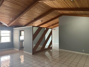 1107 SW 83rd Ave in North Lauderdale, FL - Building Photo - Building Photo