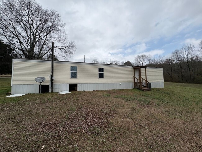 60 Henderson Rd in Odenville, AL - Building Photo - Building Photo