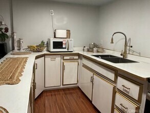 15678 Avion Ln in Victorville, CA - Building Photo - Building Photo