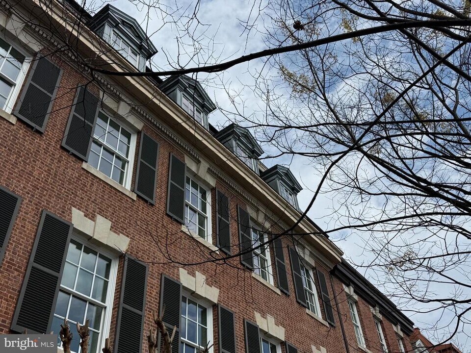 2125 S St NW in Washington, DC - Foto de edificio