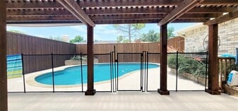 5233 Reed Dr in The Colony, TX - Building Photo