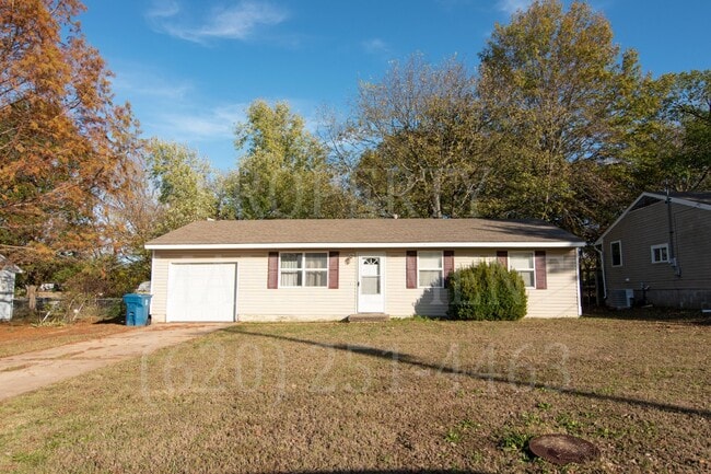 property at 207 Glenwood St