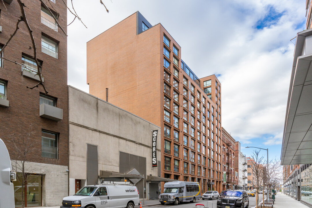 538-546 W 28th St in New York, NY - Building Photo