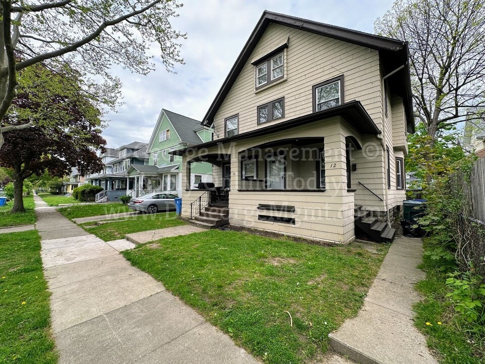 12 Electric Ave in Rochester, NY - Building Photo