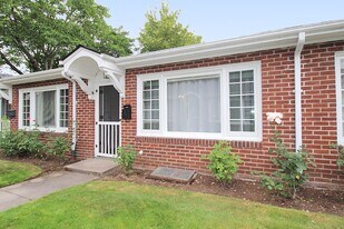 1011 NE Tillamook St, Unit 1011-07 in Portland, OR - Building Photo