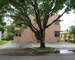 Villa Rosa Apartments