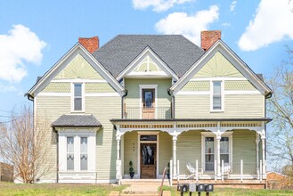 117 Marion St in Clarksville, TN - Building Photo - Building Photo