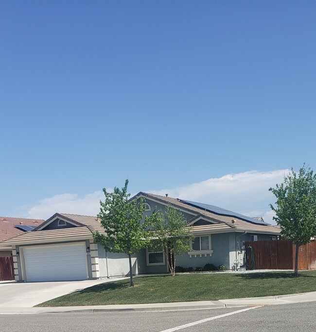 property at 1645 Olivewood Dr