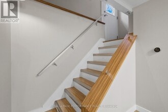 926 Charleswood Ave in Ottawa, ON - Building Photo - Building Photo