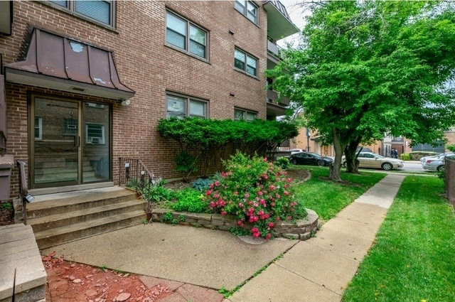 6517 N California Ave in Chicago, IL - Building Photo - Building Photo