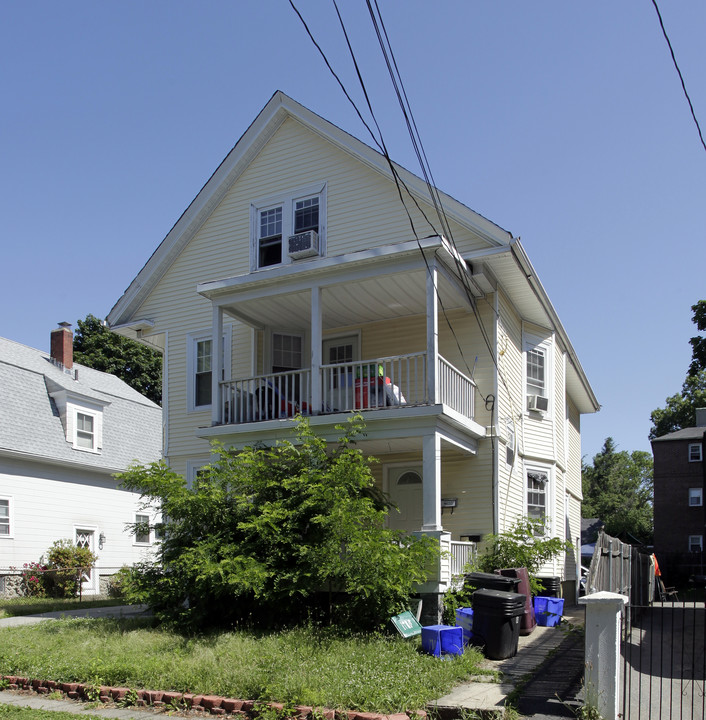 15 Fenner St in Cranston, RI - Building Photo